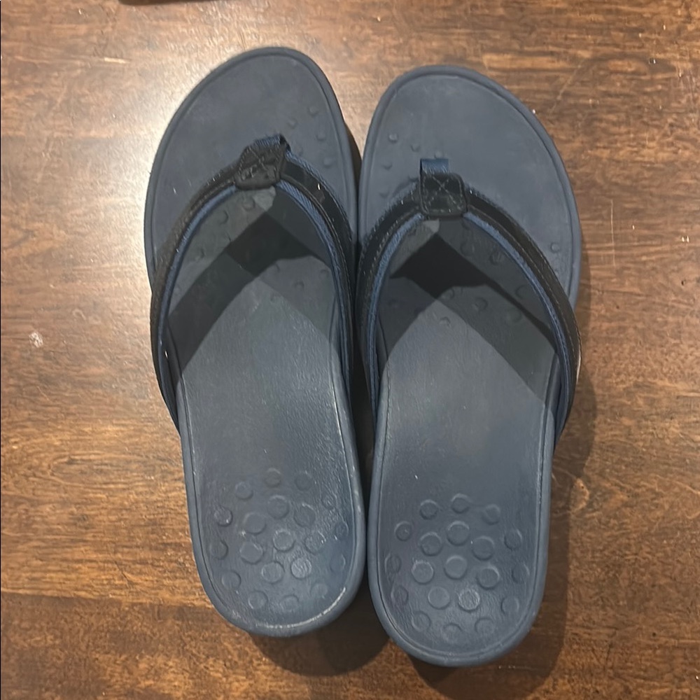 Vionic Navy Blue Flip Flops